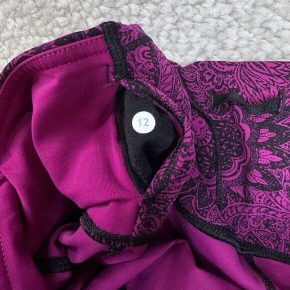 Lululemon Outrun Crop Purple Mesh Paisley Print - Picture 5 of 12